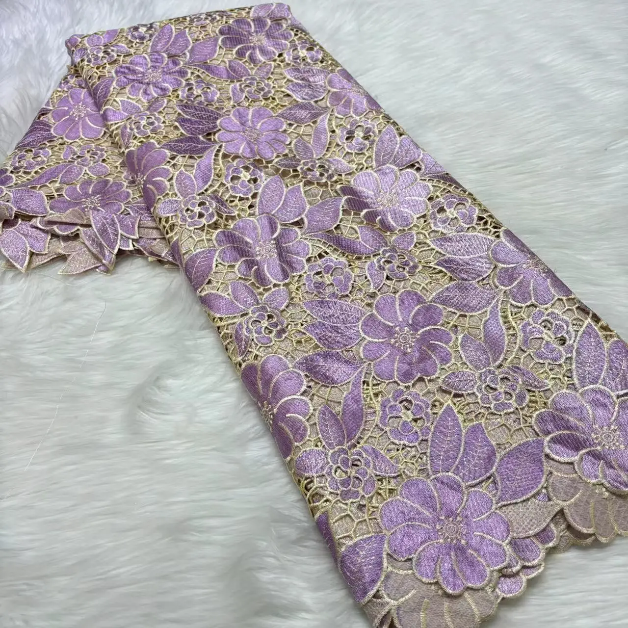 High-Quality African Lace Fabric 2025– 5 Yards Guipure Lace Embroidery, Cord Lace Fabric, Nigerian French Style
High-Quality African Lace Fabric 2025– 5 Yards Guipure Lace Embroidery, Cord Lace Fabric, Nigerian French Style