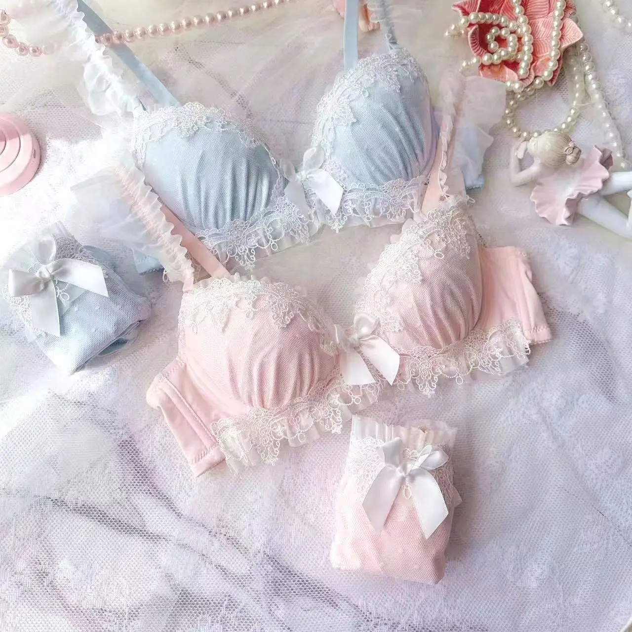 Japanese underwear girls gather comfortable breathable Embroider sweet Lace sexy bra
Japanese underwear girls gather comfortable breathable Embroider sweet Lace sexy bra