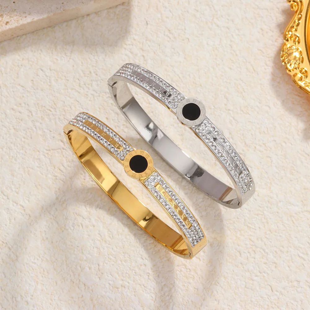 New Roman numeral disc bracelet, stylish and personalized stainless steel women's bracelet jewelry, zircon inlaid,gift for women
New Roman numeral disc bracelet, stylish and personalized stainless steel women's bracelet jewelry, zircon inlaid,gift for women