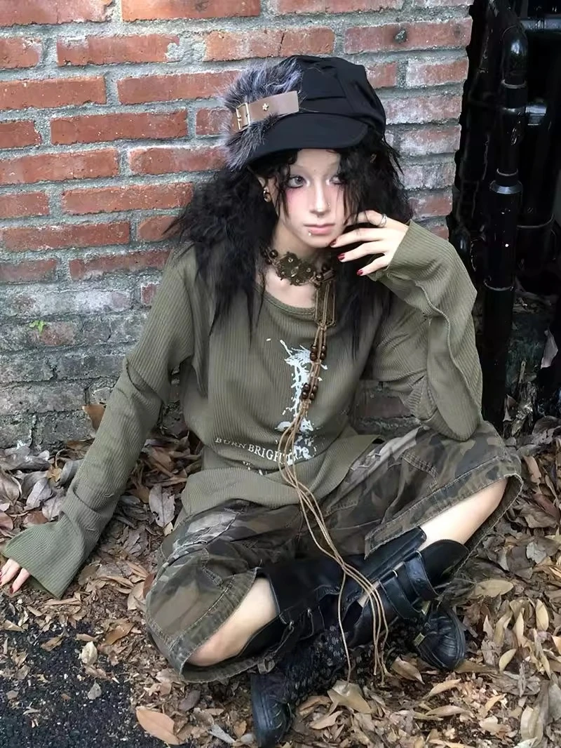 Subculture Y2k Gothic Slim Women Autumn Winter Grunge Tops Pullover Harajuku Retro & Punk Hoodie Female New American Fashion
Subculture Y2k Gothic Slim Women Autumn Winter Grunge Tops Pullover Harajuku Retro & Punk Hoodie Female New American Fashion