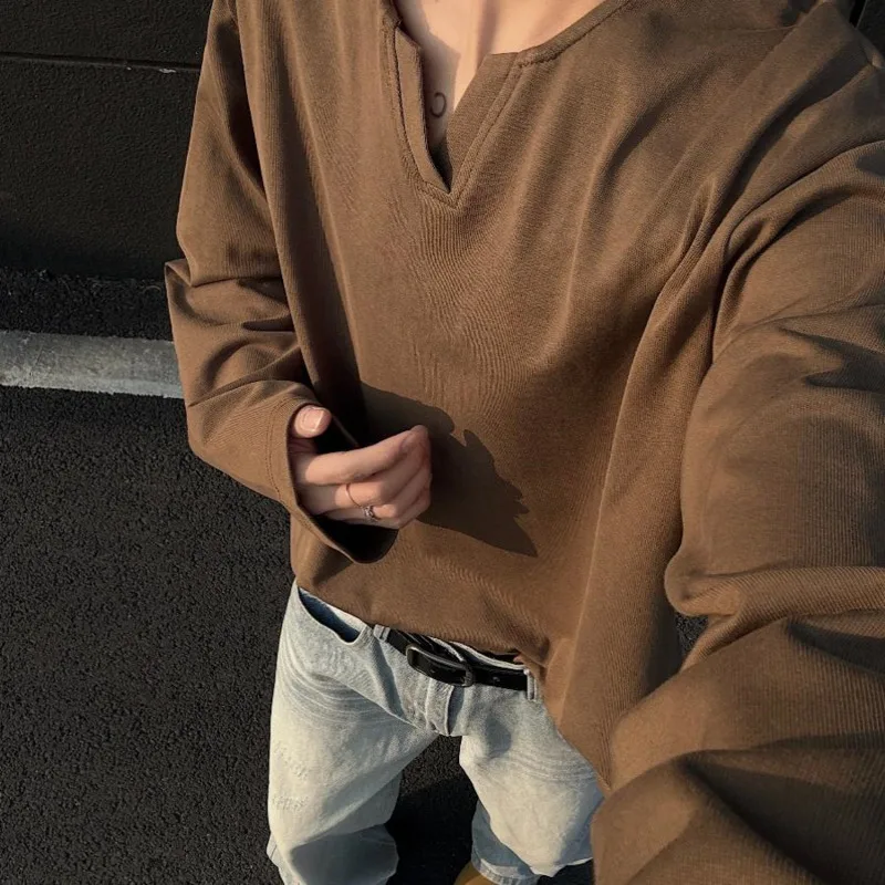 Cotton Long Sleeved T-shirt Men Fashion White V-neck T Shirt Men Streetwear Korean Loose Black Pullover T Shirt Mens Top M-2XL
Cotton Long Sleeved T-shirt Men Fashion White V-neck T Shirt Men Streetwear Korean Loose Black Pullover T Shirt Mens Top M-2XL