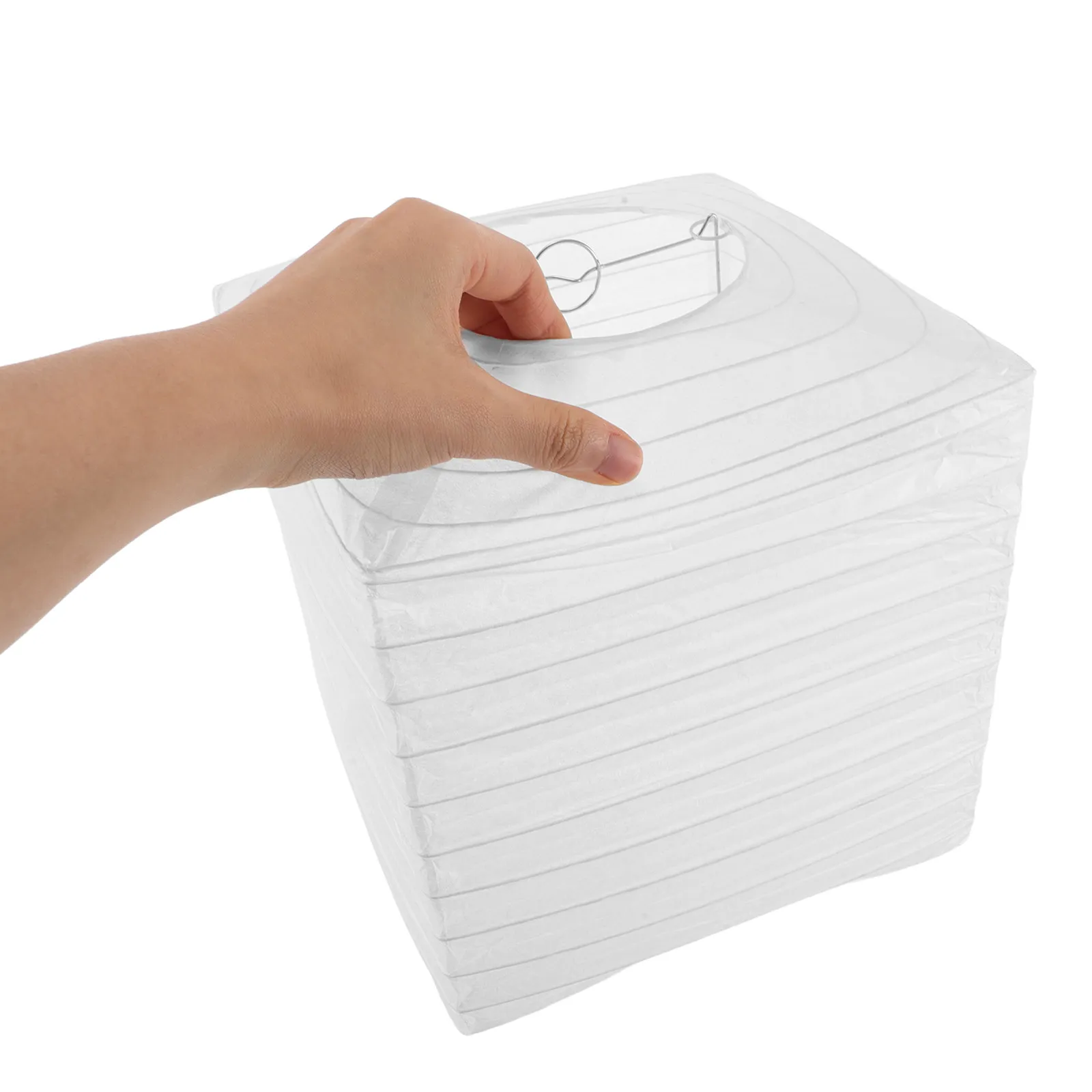 2 шт. белых складных бумажных фонариков 23x20x20 см, квадратной формы, подвесные фонари для свадебного торжества, украшения класса, декора к Лунному Новому году
2 шт. белых складных бумажных фонариков 23x20x20 см, квадратной формы, подвесные фонари для свадебного торжества, украшения класса, декора к Лунному Новому году