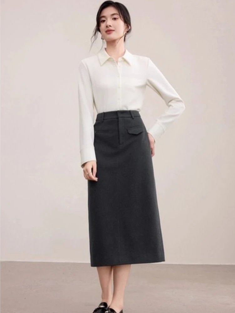 SENTUBILA Mid-Length Solid Skirt for Women Autumn 2025 False Lip Pocket Office Commute Stretch Split Hem A-Line Skirt 153QF2835
SENTUBILA Mid-Length Solid Skirt for Women Autumn 2025 False Lip Pocket Office Commute Stretch Split Hem A-Line Skirt 153QF2835