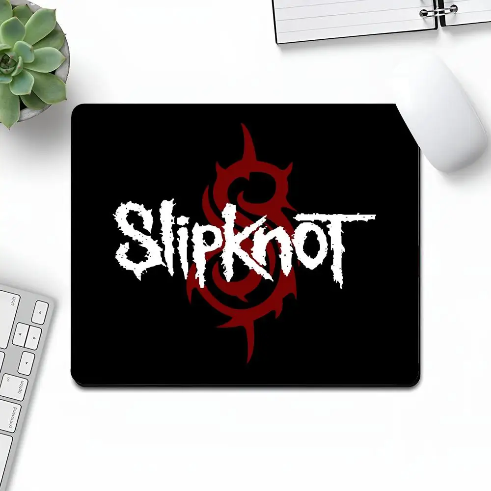 Slip-knotEs Mouse Pad Wholesale Art Gaming Gamer Small Rubber Locking Edge Large Computer MousePad Laptop Desk Pad
Slip-knotEs Mouse Pad Wholesale Art Gaming Gamer Small Rubber Locking Edge Large Computer MousePad Laptop Desk Pad