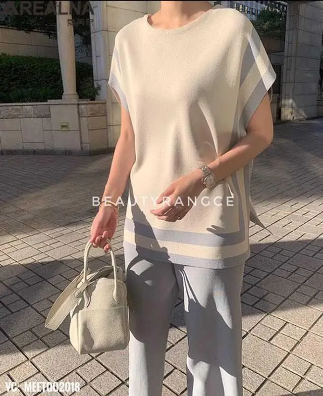 Casual Ice Silk Knit Two Piece Set Women Side Split Sleeveless High Waist Trouser Suits Female 2023 Summer Office Ladies Suit
Casual Ice Silk Knit Two Piece Set Women Side Split Sleeveless High Waist Trouser Suits Female 2023 Summer Office Ladies Suit