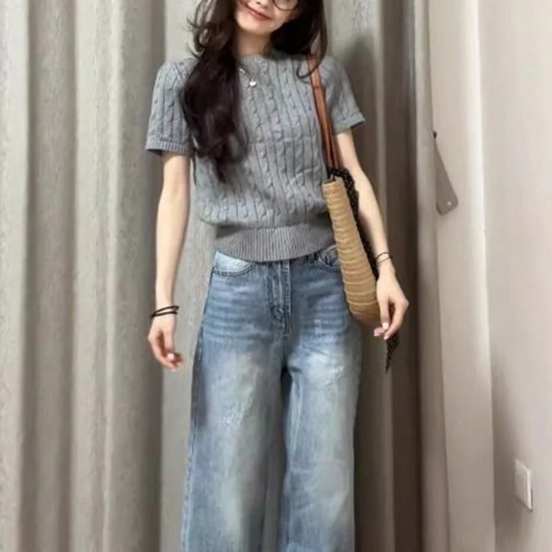 Women Casual Long Sleeve Solid Color Loose Fit Tops Comfort Basic Pullover Tops
Women Casual Long Sleeve Solid Color Loose Fit Tops Comfort Basic Pullover Tops