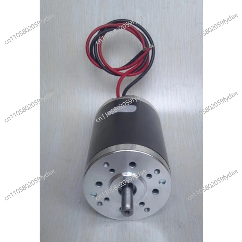 Двигатель 63ZYT01C-24, напряжение 12В/24В
Двигатель 63ZYT01C-24, напряжение 12В/24В