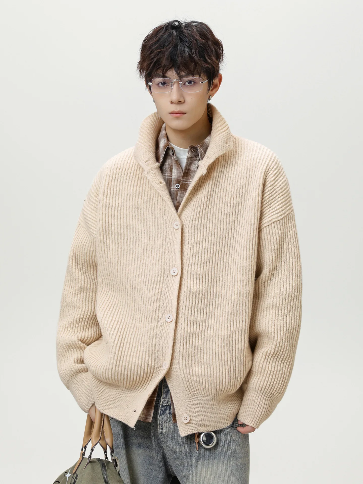 Faux Deer Velvet Turtleneck Cardigan Sweater Men's Autumn Winter Retro Lazy Wind Solid Knit Sweater Standing Collar Jacket
Faux Deer Velvet Turtleneck Cardigan Sweater Men's Autumn Winter Retro Lazy Wind Solid Knit Sweater Standing Collar Jacket