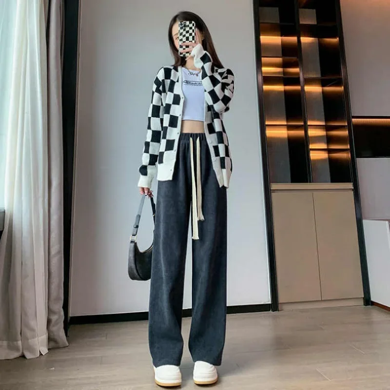 2023 Vintage Women Autumn Winter Corduroy Velvet Pants High Waist Trousers Wide Leg Pants Elegant Casual Loose Streetwear Jogger
2023 Vintage Women Autumn Winter Corduroy Velvet Pants High Waist Trousers Wide Leg Pants Elegant Casual Loose Streetwear Jogger