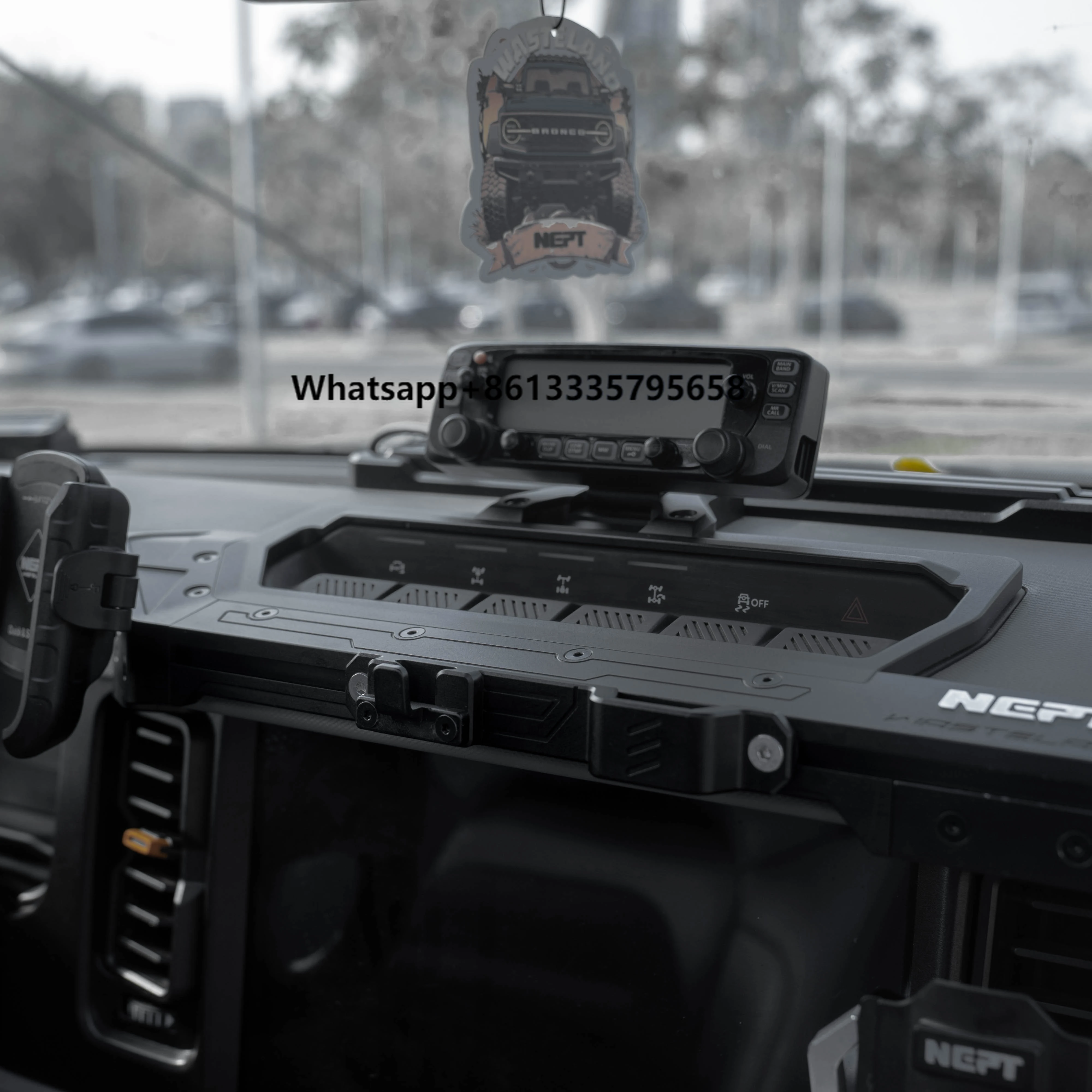 High-Tech Multifunction Central Control Platform for Ford Bronco 2021-2023 - Smooth Touch
High-Tech Multifunction Central Control Platform for Ford Bronco 2021-2023 - Smooth Touch