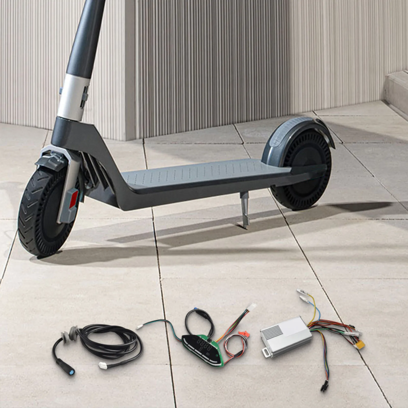 17A 36V Контроллер Дисплей 183.5g 36V 17A Комплект контроллера для скутера Ebike Легкий 183.5g Для электрических скутеров E9T 
17A 36V Контроллер Дисплей 183.5g 36V 17A Комплект контроллера для скутера Ebike Легкий 183.5g Для электрических скутеров E9T