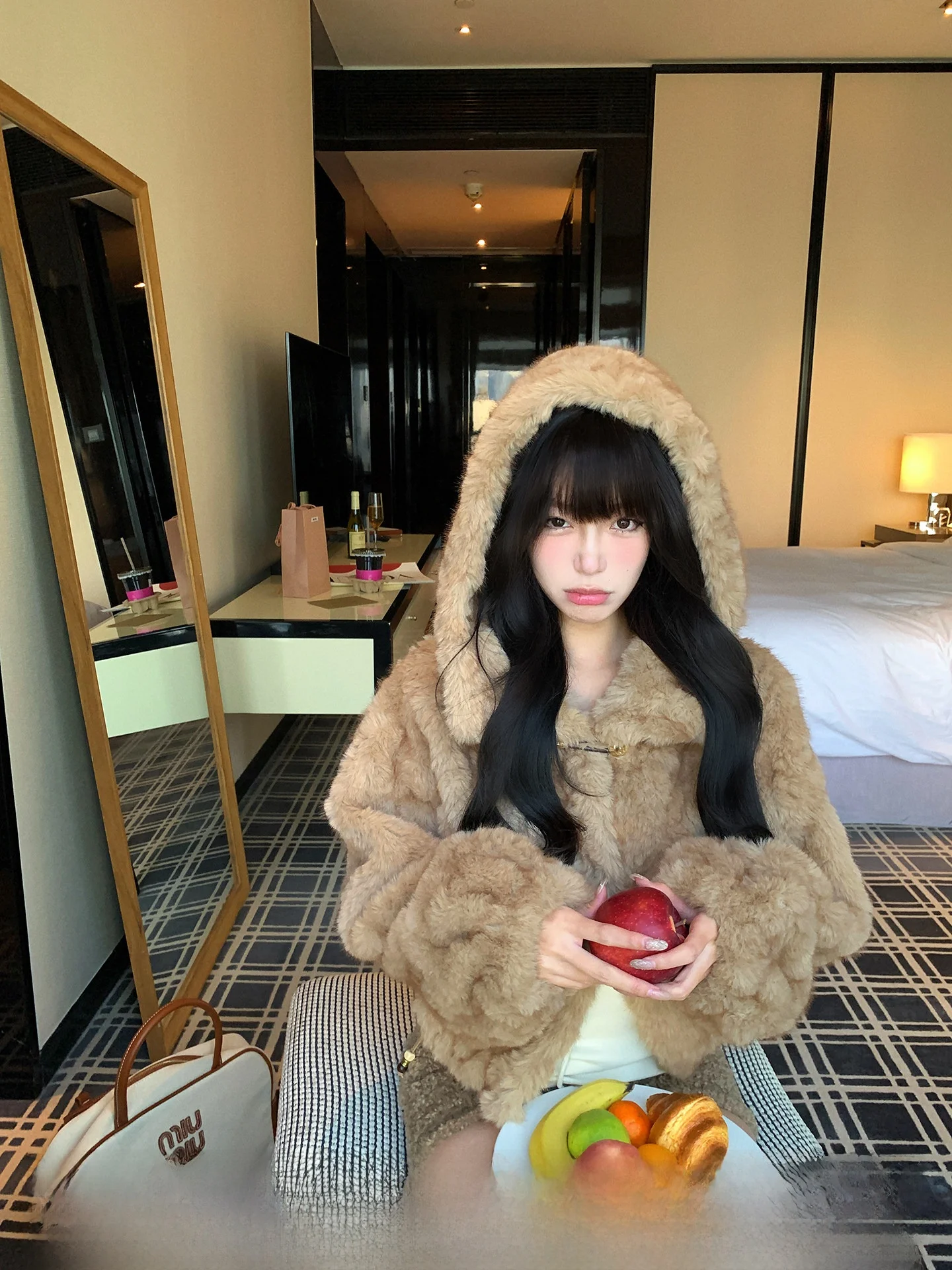 Pinksoya Fluffy Hooded Jacket Women's Winter New Loose Casual Warm Cardigan Top Polyester Fiber Sweet Style Short Coat
Pinksoya Fluffy Hooded Jacket Women's Winter New Loose Casual Warm Cardigan Top Polyester Fiber Sweet Style Short Coat