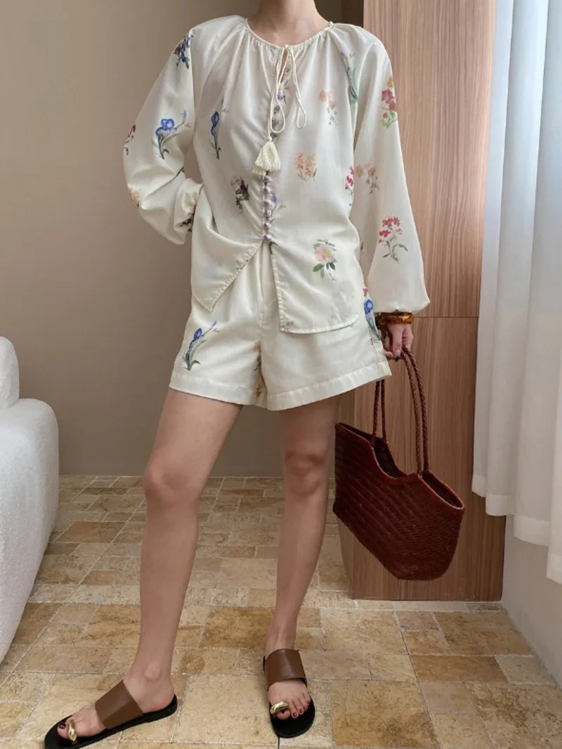 Casual Loose Floral Print Skirts Shorts 2 Piece Set Women's 2025 Stylish Good Quality Matching Sets Female Daily Vacation Outfit
Casual Loose Floral Print Skirts Shorts 2 Piece Set Women's 2025 Stylish Good Quality Matching Sets Female Daily Vacation Outfit