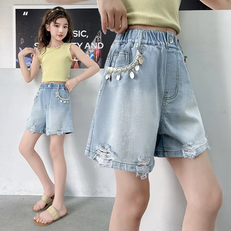 Kids Summer Beautiful Denim Shorts for The Beach y2k Mini Pants for Tweens Girl Bohemian Stylish Cotton Shorts with Sequins
Kids Summer Beautiful Denim Shorts for The Beach y2k Mini Pants for Tweens Girl Bohemian Stylish Cotton Shorts with Sequins