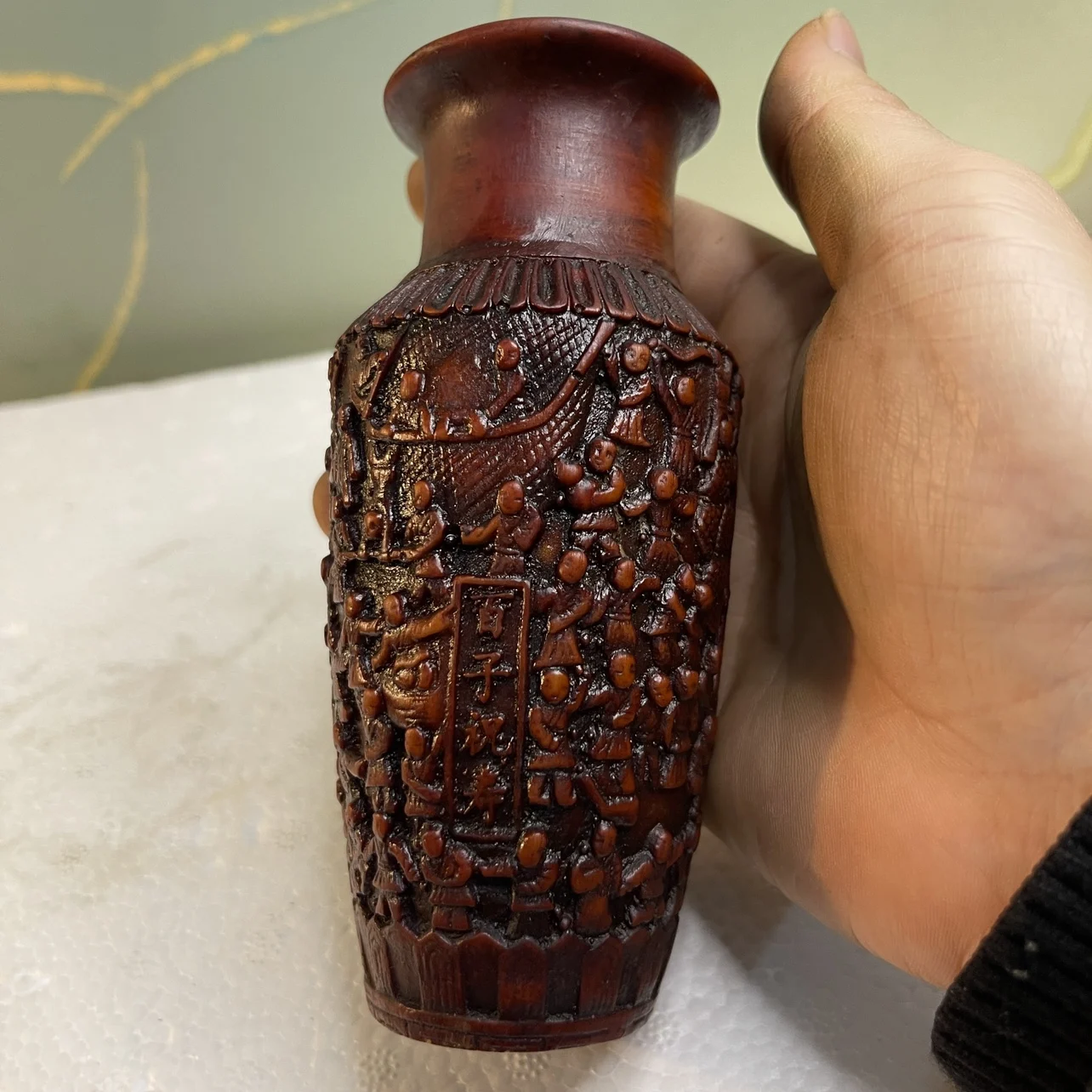 Resin Antique Style Jade Vase Ornament Han Dynasty Look Carved Collectible Decor
Resin Antique Style Jade Vase Ornament Han Dynasty Look Carved Collectible Decor