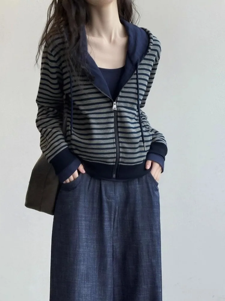 ay Stripe Hooded Zipper Sweatirt Jaet American Retro Light Maturi Unique Spring Autumn Women's Loose Fit Polyester
ay Stripe Hooded Zipper Sweatirt Jaet American Retro Light Maturi Unique Spring Autumn Women's Loose Fit Polyester