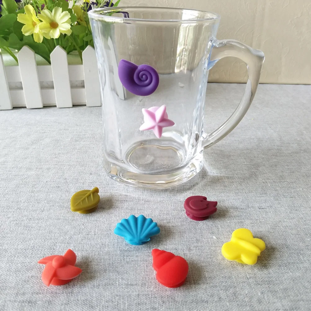 8Pcs Heat Resistant Silicone Wine Glass Labels Non Slip Cup Recognizers for Christmas Gatherings Drink Markers
8Pcs Heat Resistant Silicone Wine Glass Labels Non Slip Cup Recognizers for Christmas Gatherings Drink Markers