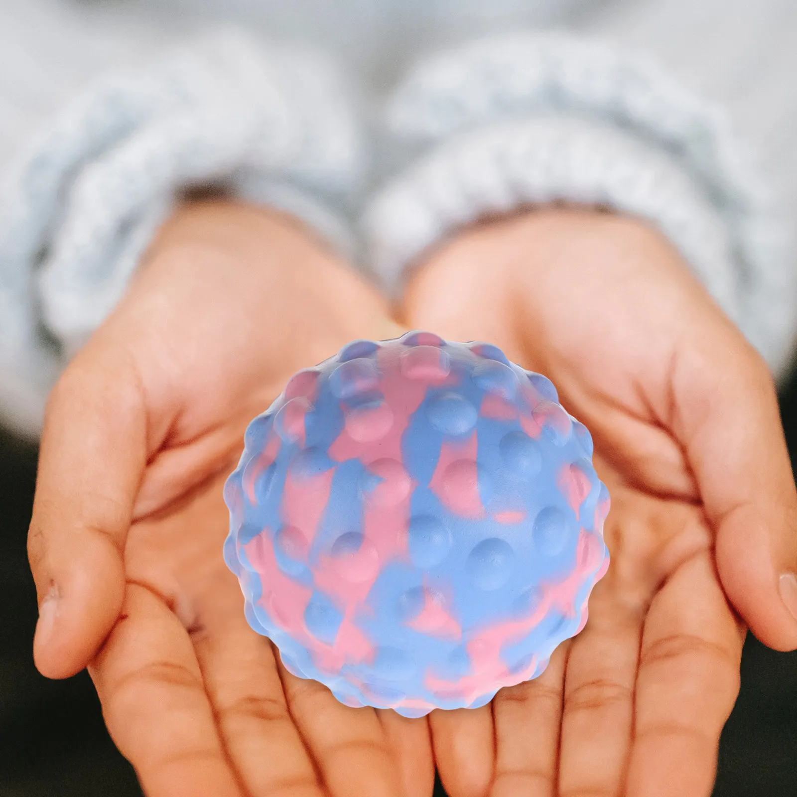 Многофункциональный массажный мяч 7 см для йоги и фасциального расслабления, для упражнений на ноги, шею, спину, для расслабления мышц, портативный, из ЭВА
Многофункциональный массажный мяч 7 см для йоги и фасциального расслабления, для упражнений на ноги, шею, спину, для расслабления мышц, портативный, из ЭВА