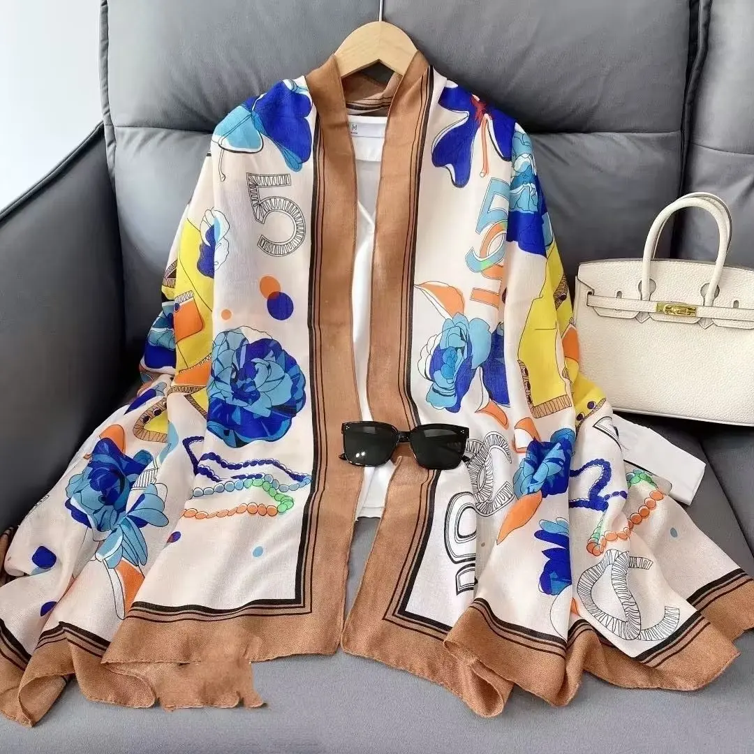 Design Satin Silk Shawl Hijab Scarf Women Fashion Summer Sunscreen Beach Stole Wraps Bufanda Female Headkerchief Echarpe New
Design Satin Silk Shawl Hijab Scarf Women Fashion Summer Sunscreen Beach Stole Wraps Bufanda Female Headkerchief Echarpe New