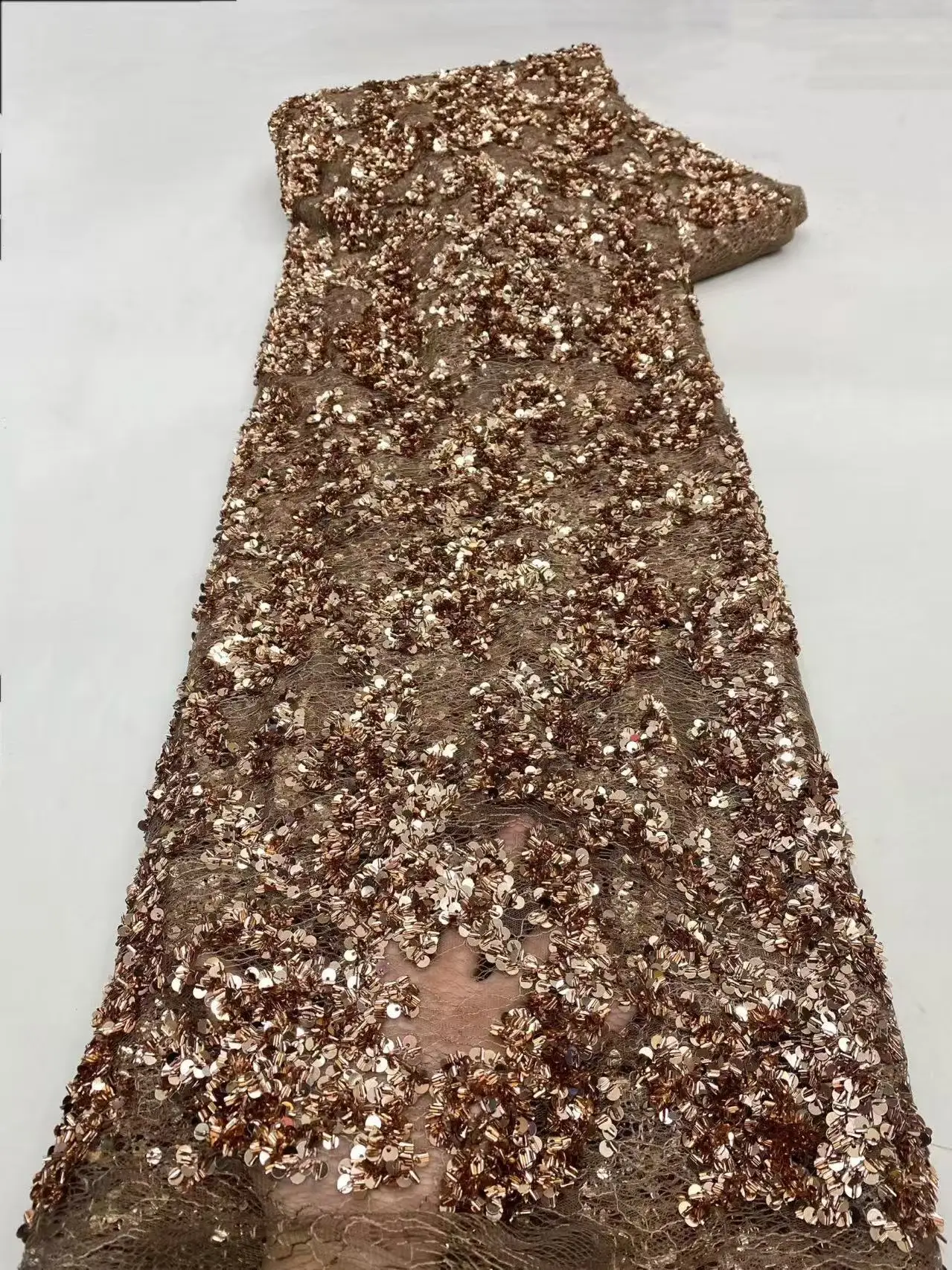 African Lace Fabric Sequins Beaded Embroidery Groom Nigerian Bridal High Quality French Tulle Lace Fabric For Wedding
African Lace Fabric Sequins Beaded Embroidery Groom Nigerian Bridal High Quality French Tulle Lace Fabric For Wedding