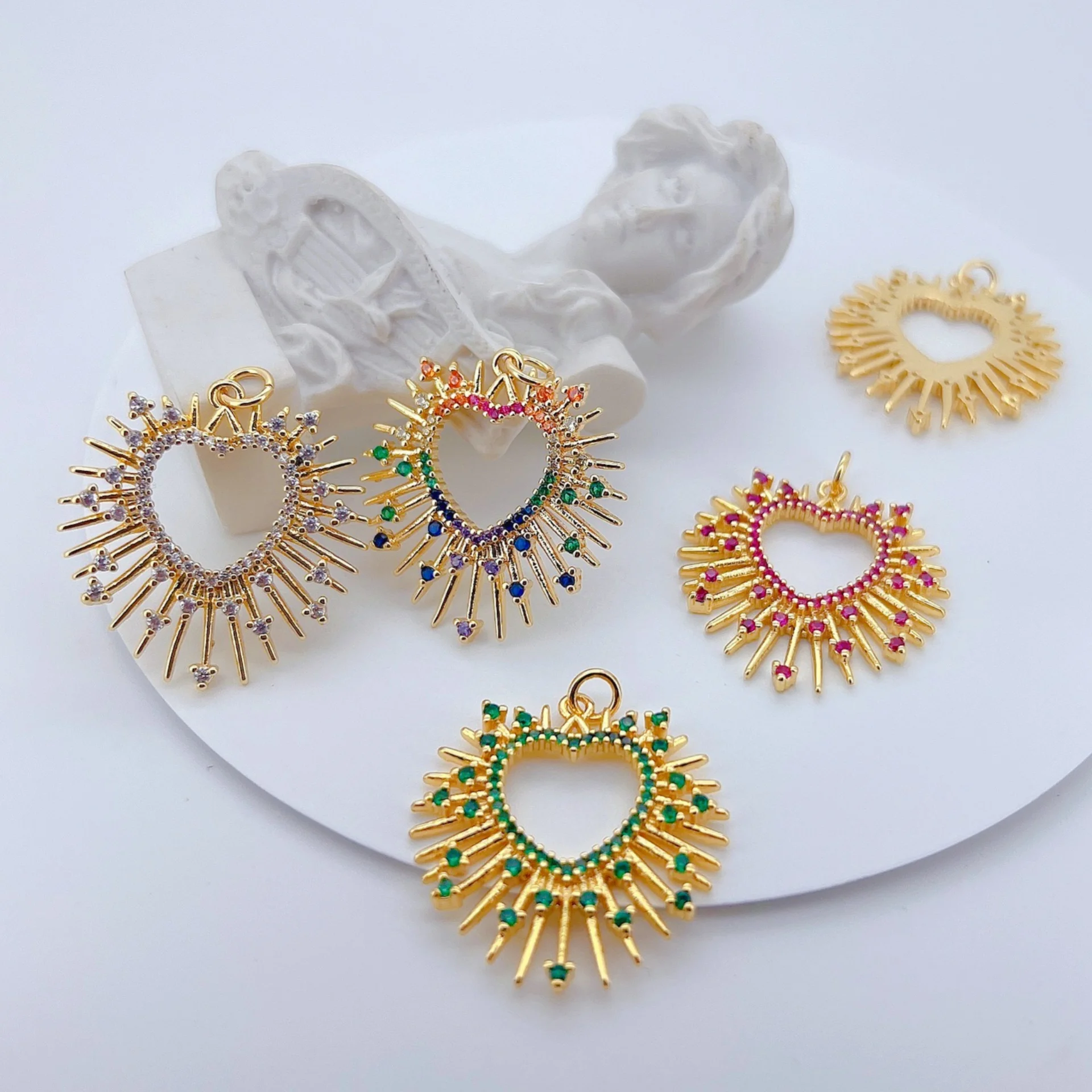 1 Pcs 18K Gold Plated Copper Sun Shape Hollow Love Pendant for DIY Necklace Bracelet Earrings Pendant Jewelry Making Accessories
1 Pcs 18K Gold Plated Copper Sun Shape Hollow Love Pendant for DIY Necklace Bracelet Earrings Pendant Jewelry Making Accessories