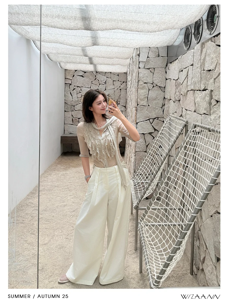 Белые широкие брюки женские, свободные, в пол, повседневные, с высокой талией, универсальные, удобные, из смесового хлопка, для работы и отдыха
Белые широкие брюки женские, свободные, в пол, повседневные, с высокой талией, универсальные, удобные, из смесового хлопка, для работы и отдыха