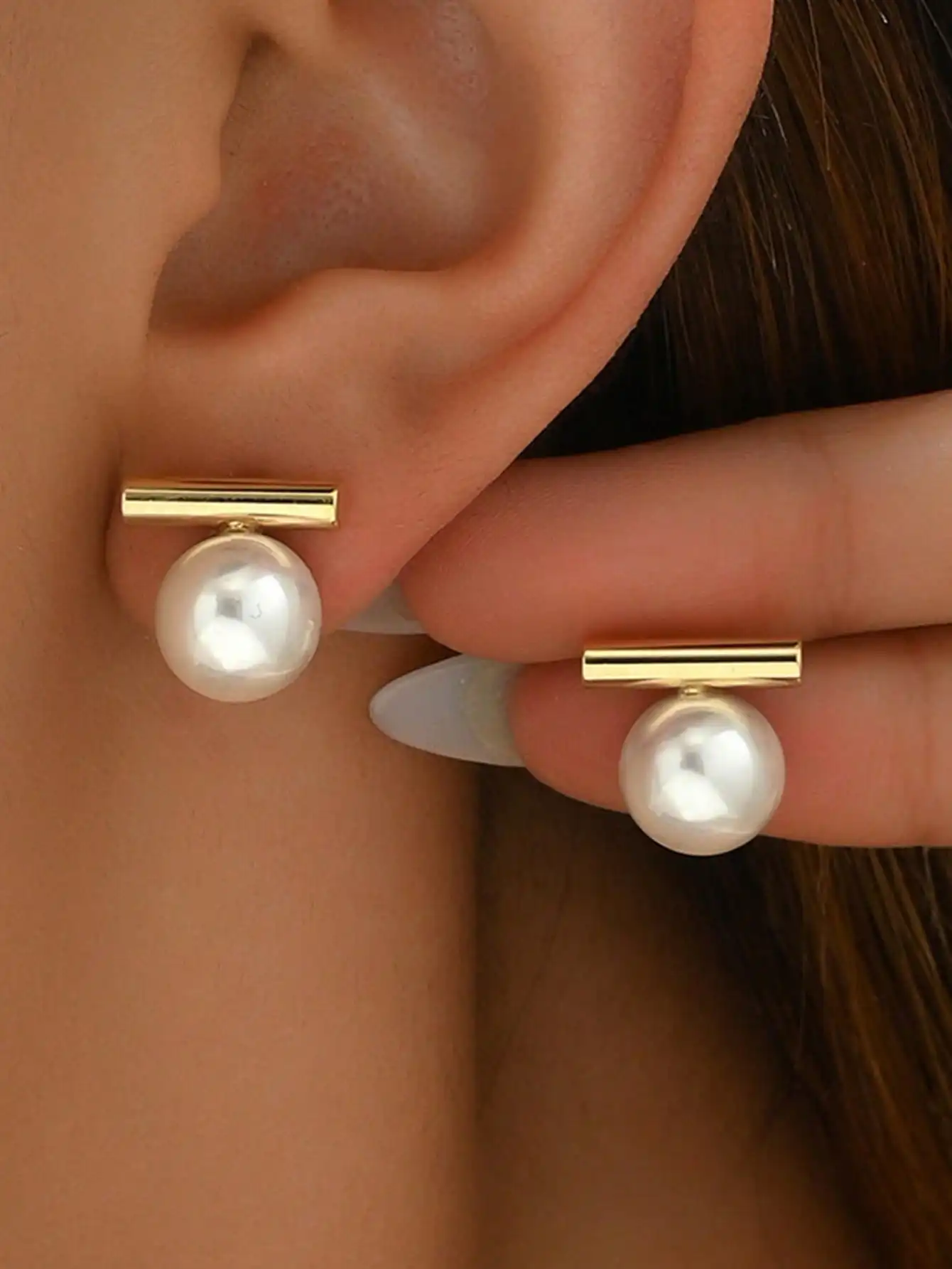 1 Pair Hypoallergenic Earrings | Minimalist Elegant Style, Gold & White Color Round Pearl Pendant Design, Lightweight & Sturdy Ear Plugs, Suitable For Brides/Bridesmaids/Bridal Party, Applicable For Weddings, Bridal Showers, Bachelorette Parties, Engageme
1 Pair Hypoallergenic Earrings | Minimalist Elegant Style, Gold & White Color Round Pearl Pendant Design, Lightweight & Sturdy Ear Plugs, Suitable For Brides/Bridesmaids/Bridal Party, Applicable For Weddings, Bridal Showers, Bachelorette Parties, Engageme