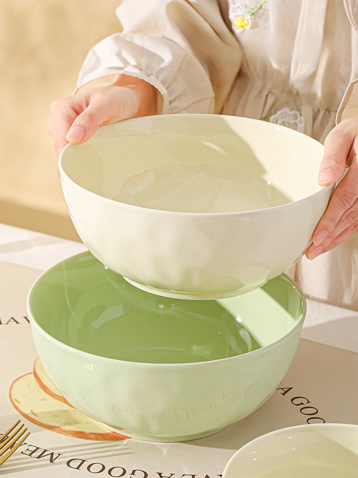 Large Size Ceramic Noodles Soup Bowl Creamy Style Porcelain Special Large Instant Noodles Bowl Family Use 2026 New Design
Large Size Ceramic Noodles Soup Bowl Creamy Style Porcelain Special Large Instant Noodles Bowl Family Use 2026 New Design