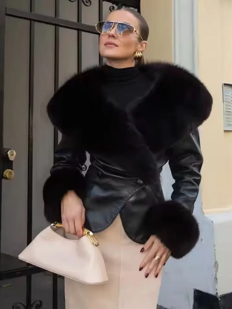 HH Women Winter Fashion Fur Collar Spliced Leather Long Sleeve Jacket Female High Street Casual Warm PU Banquet Short Jacket
HH Women Winter Fashion Fur Collar Spliced Leather Long Sleeve Jacket Female High Street Casual Warm PU Banquet Short Jacket