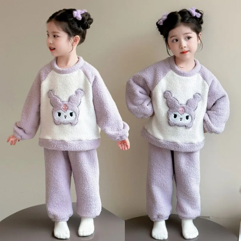 Kawaii Kuromi Sanrio Children Cute Cartoon Plush Comfortable Warm Pajamas Students Wear Fleece Pants Hoodie Sportswear for Kids
Kawaii Kuromi Sanrio Children Cute Cartoon Plush Comfortable Warm Pajamas Students Wear Fleece Pants Hoodie Sportswear for Kids