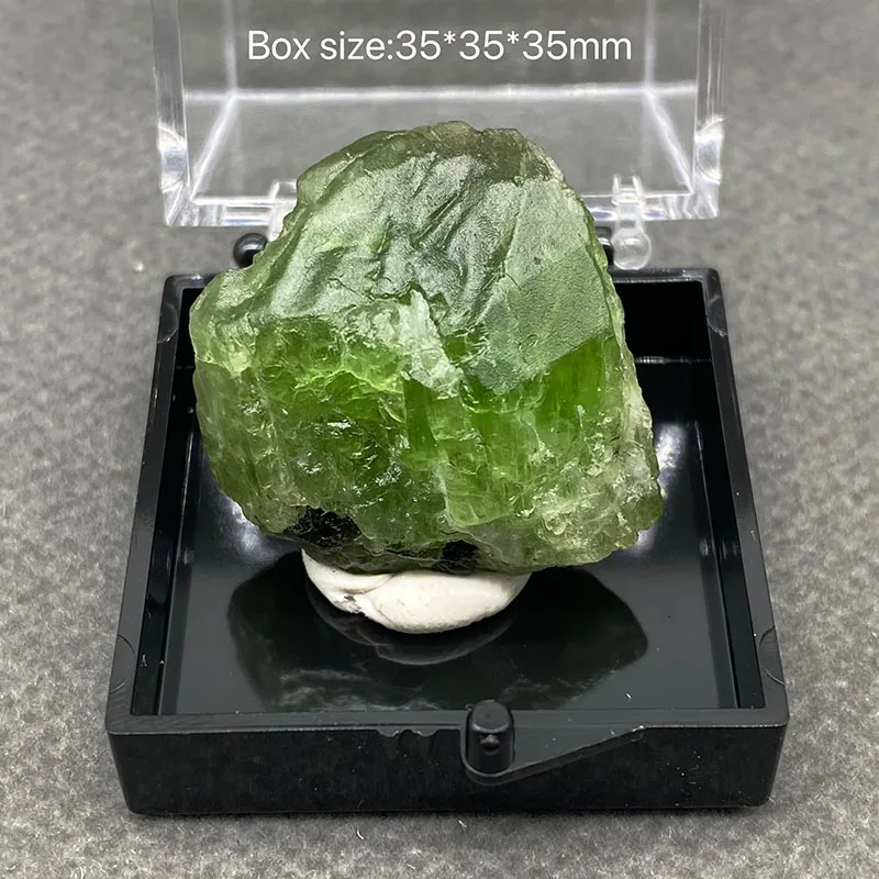 100% Rare Natural Banphosphorite Mineral Specimens Stones and Crystals Healing Crystal +Box size:35*35*35mm
100% Rare Natural Banphosphorite Mineral Specimens Stones and Crystals Healing Crystal +Box size:35*35*35mm