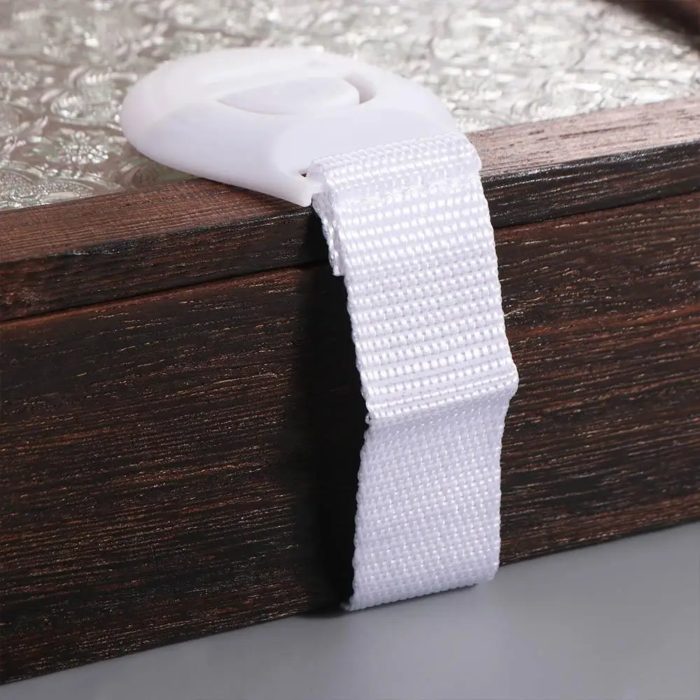 2pcs Sturdy Multifunctional Baby Cloth Belt Lock Extended Adjustable Child Safety Lock Convenient Plastic Webbing Lock Drawer
2pcs Sturdy Multifunctional Baby Cloth Belt Lock Extended Adjustable Child Safety Lock Convenient Plastic Webbing Lock Drawer