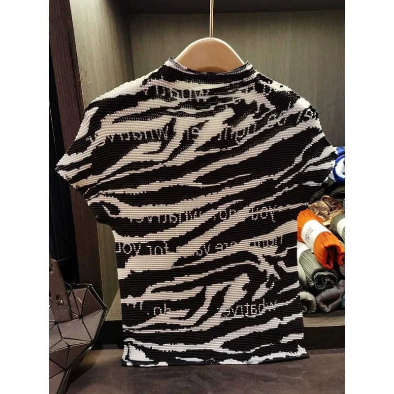 Miyake Pleated T-shirt Leopard Print Fold Bottoming Shirt Inside 2025 Summer Slim Thin Short-sleeved Pleat T-shirt Clothing
Miyake Pleated T-shirt Leopard Print Fold Bottoming Shirt Inside 2025 Summer Slim Thin Short-sleeved Pleat T-shirt Clothing