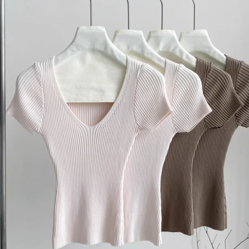 2026 Summer New Women Flutter Sleeve Ice Silk Short Sleeve Top Vertical Rib Knit Tee Soft Breathable Slim Casual Daily Blouse
2026 Summer New Women Flutter Sleeve Ice Silk Short Sleeve Top Vertical Rib Knit Tee Soft Breathable Slim Casual Daily Blouse