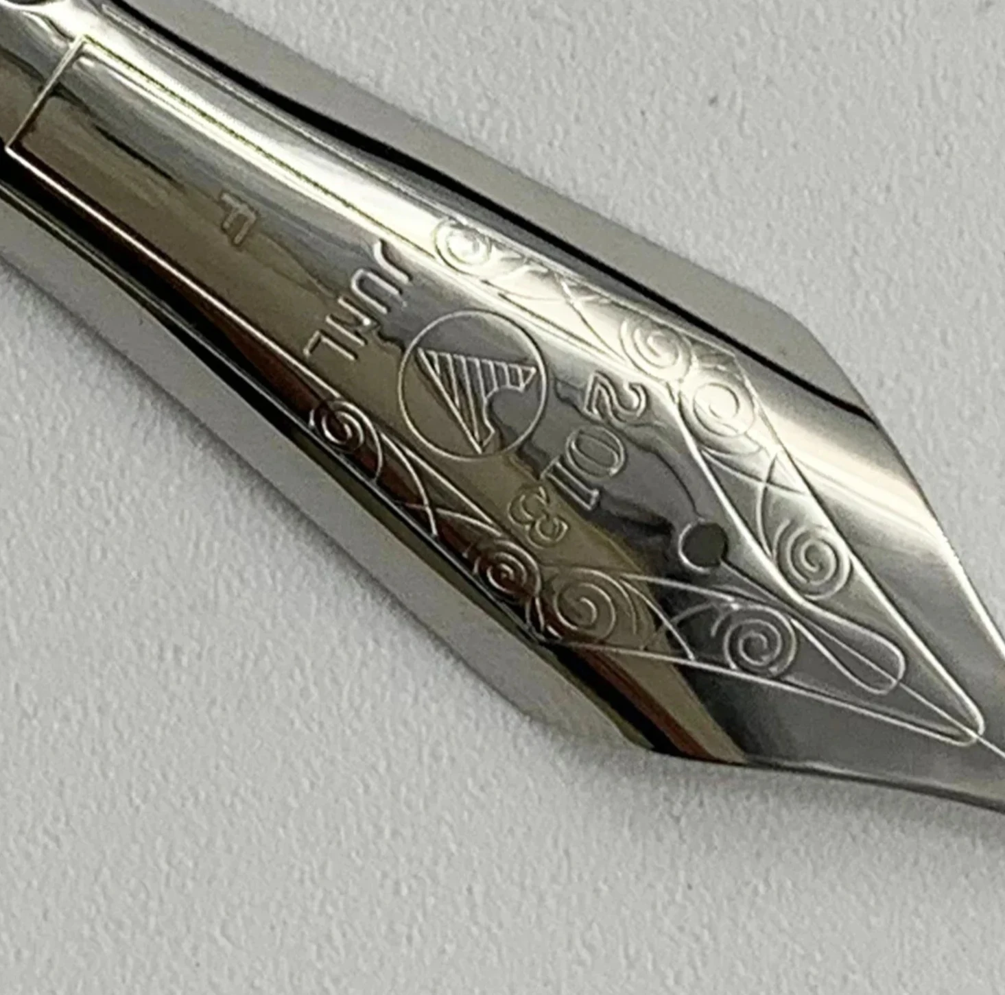 2026 WingSung Large N0.9 Iraurita F/M/B Nib Grip Section For WingSung 930 Fountain Pen Accessories Gift
2026 WingSung Large N0.9 Iraurita F/M/B Nib Grip Section For WingSung 930 Fountain Pen Accessories Gift