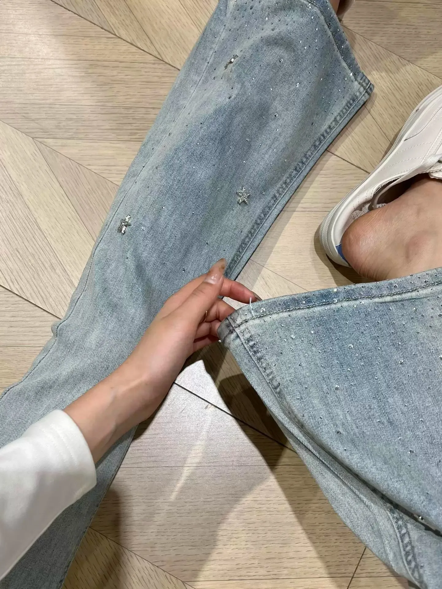 Fashionable High Waist Bell Bottom Denim Jeans Summer Size plus Size Women's Slimming Star Rhinestone Embellished Bootcut Pants
Fashionable High Waist Bell Bottom Denim Jeans Summer Size plus Size Women's Slimming Star Rhinestone Embellished Bootcut Pants