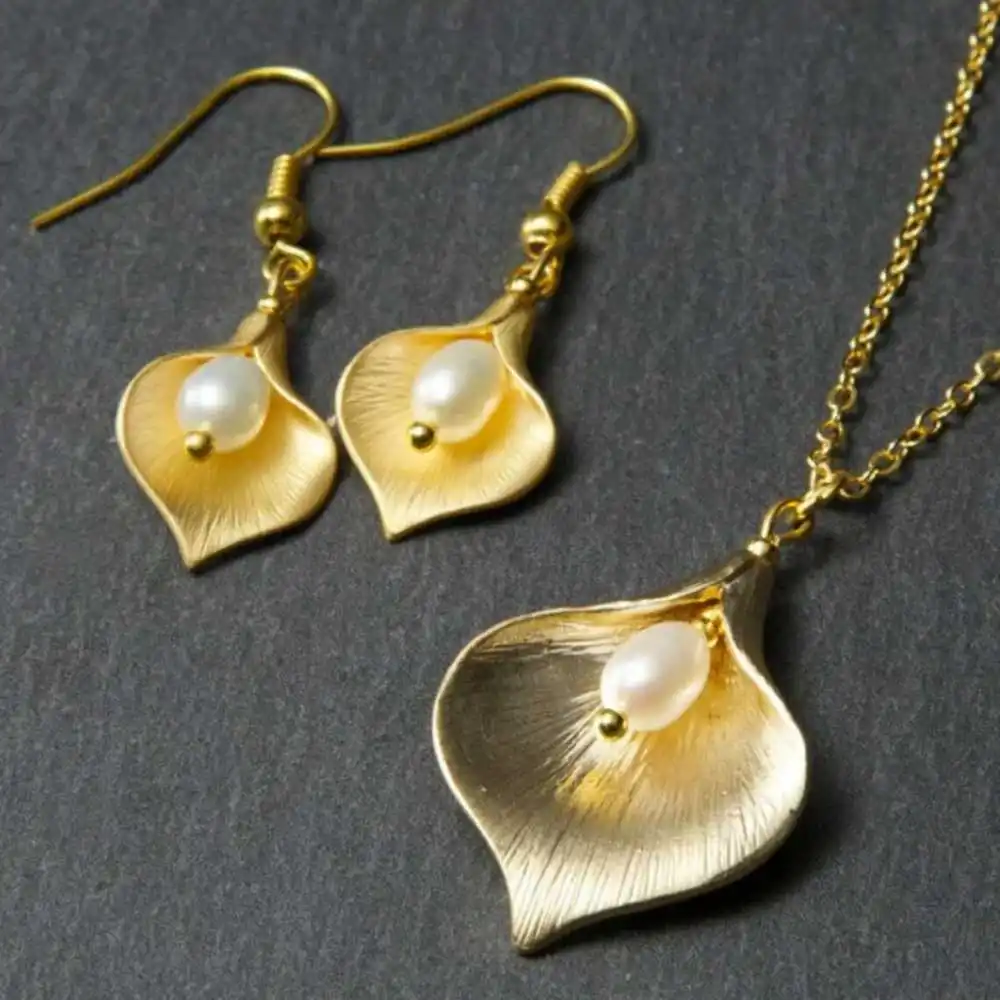 Fashion Natural white Baroque pendant earring set 18K tulip Dragon Chakra Crystal Silver Necklace Reiki Natural Tibetan Zodiac
Fashion Natural white Baroque pendant earring set 18K tulip Dragon Chakra Crystal Silver Necklace Reiki Natural Tibetan Zodiac