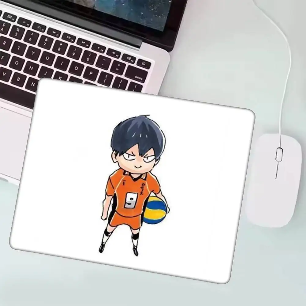 Аниме H-Haikyuu!! Маленький коврик для мыши LockEdge для геймеров, коврик для компьютерного стола, прямоугольный противоскользящий резиновый коврик
Аниме H-Haikyuu!! Маленький коврик для мыши LockEdge для геймеров, коврик для компьютерного стола, прямоугольный противоскользящий резиновый коврик
