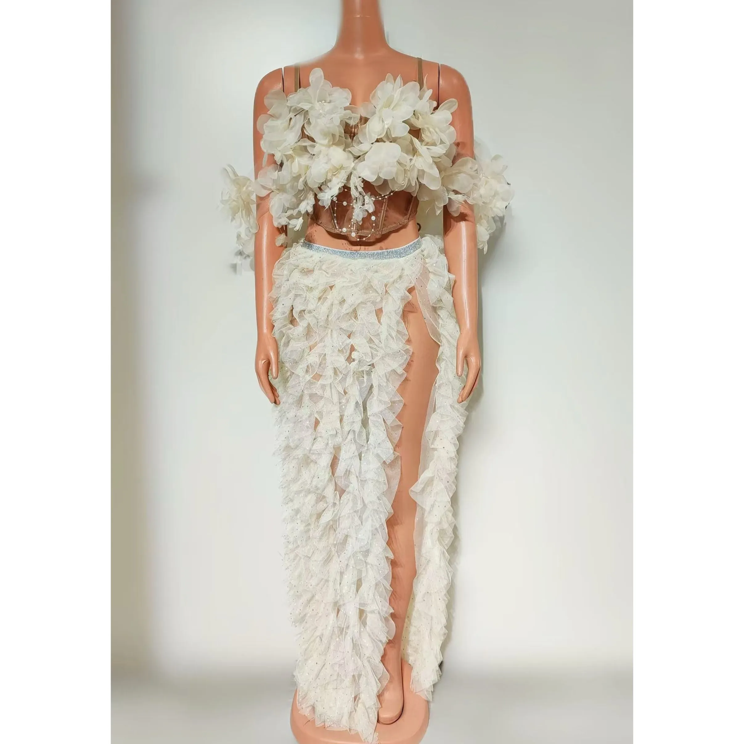 2025 New Sexy Flower Mesh High Split Skirt Party Dress Nightclub Bar Dj Performance Costumes Women Gogo Dancers Dress DN20143
2025 New Sexy Flower Mesh High Split Skirt Party Dress Nightclub Bar Dj Performance Costumes Women Gogo Dancers Dress DN20143