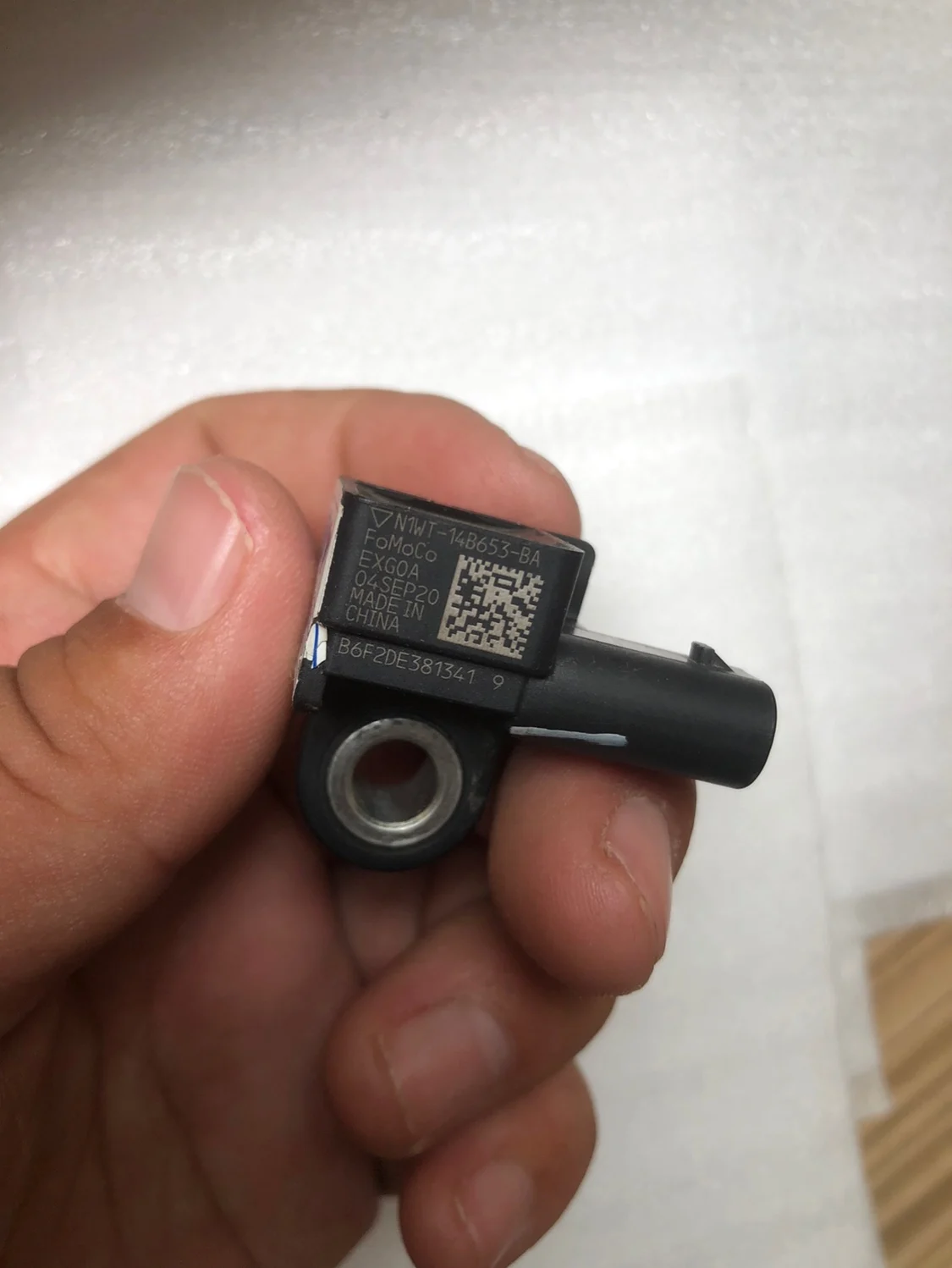 1 шт. для 22-25 Mondeo передний боковой датчик столкновений
1 шт. для 22-25 Mondeo передний боковой датчик столкновений