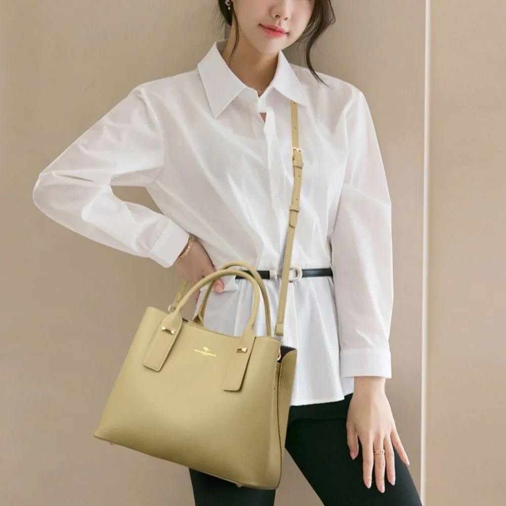 PU leather hand-held tote bag for women, large-capacity multi-pocket commuter single-shoulder crossbody large bag
PU leather hand-held tote bag for women, large-capacity multi-pocket commuter single-shoulder crossbody large bag