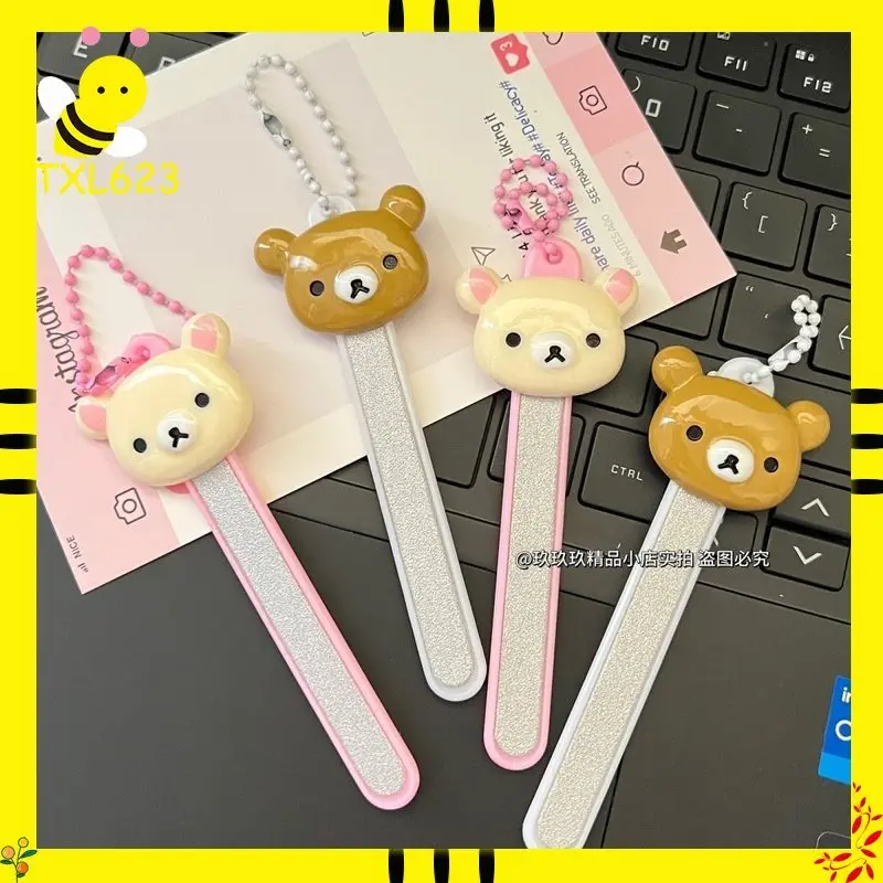 Милая мультяшная мини-пилочка для ногтей Rilakkuma, портативный маникюрный инструмент-брелок для женщин и девочек, для домашнего и дорожного использования, для придания формы ногтям
Милая мультяшная мини-пилочка для ногтей Rilakkuma, портативный маникюрный инструмент-брелок для женщин и девочек, для домашнего и дорожного использования, для придания формы ногтям