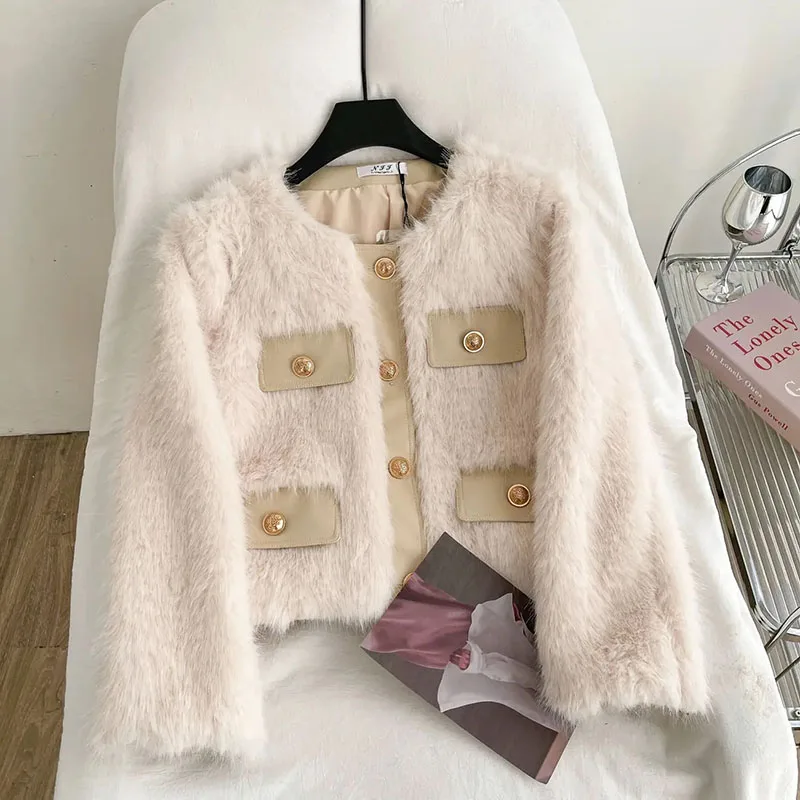 Winter Fake Mink Fur Overcoat 2025 Female Long Sleeves Button Downy Thick Jackets Fashion Fluffy Warm Windbreaker
Winter Fake Mink Fur Overcoat 2025 Female Long Sleeves Button Downy Thick Jackets Fashion Fluffy Warm Windbreaker