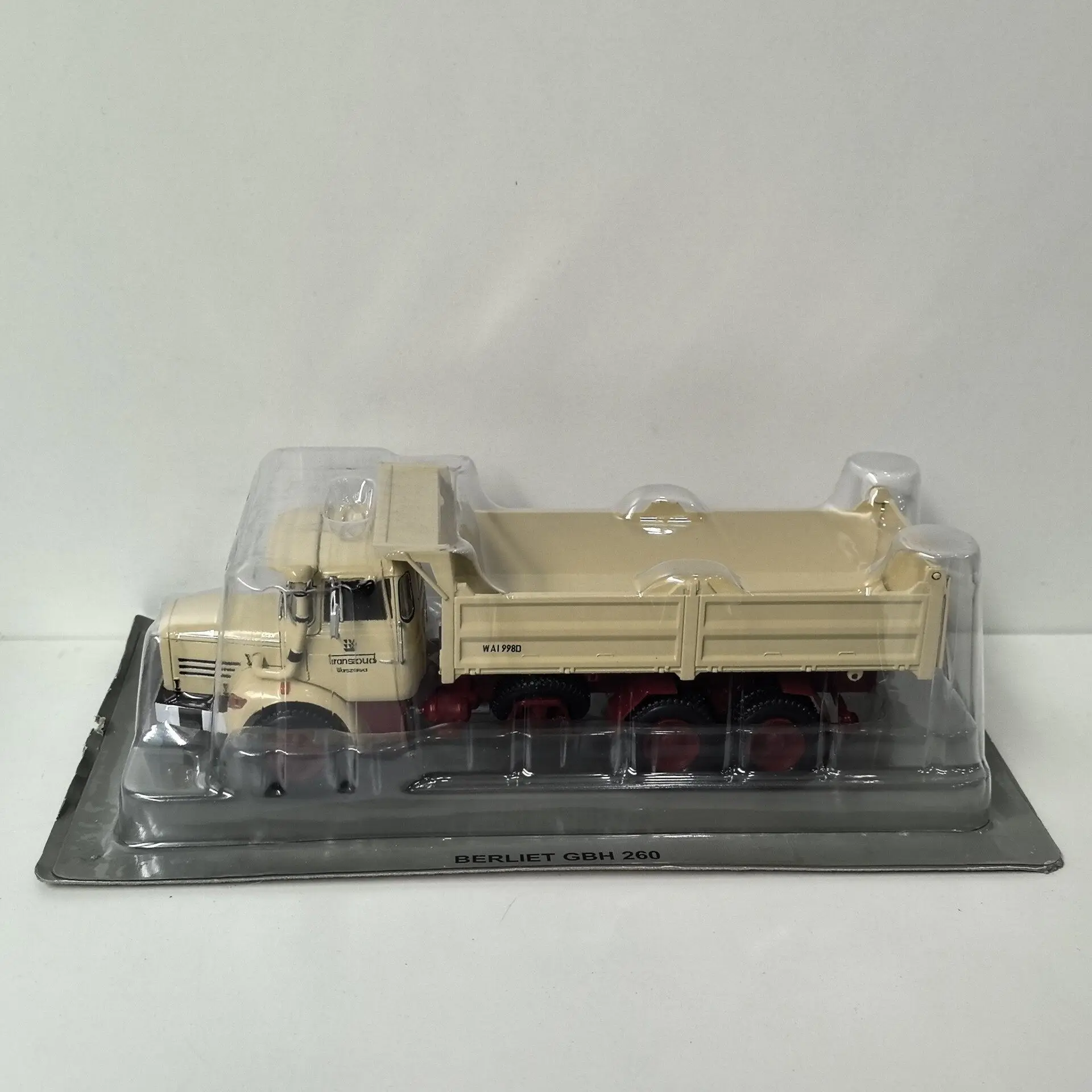 Diecast IXO 1/43 Scale BERLIET GBH 260 59 Front Alloy Frame Alloy Cargo Hopper Plastic Alloy Car Model
Diecast IXO 1/43 Scale BERLIET GBH 260 59 Front Alloy Frame Alloy Cargo Hopper Plastic Alloy Car Model