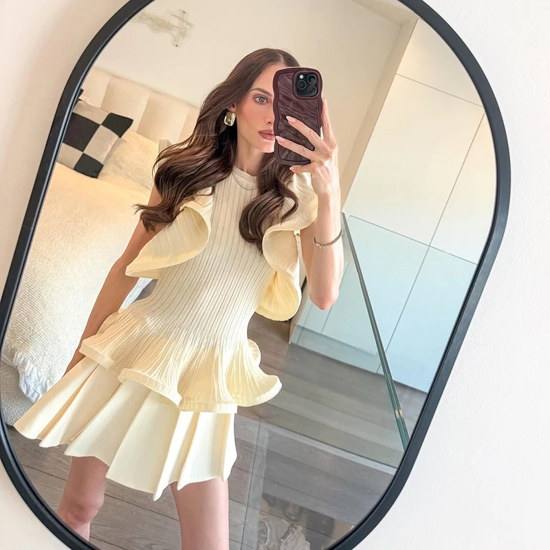 Women's Casual Commute Fashion Knitted Top Round Neck High Waist Slim Fit Ruffle Sleeves Sweater 2026 NEW Summer Daily Lady Tops
Women's Casual Commute Fashion Knitted Top Round Neck High Waist Slim Fit Ruffle Sleeves Sweater 2026 NEW Summer Daily Lady Tops