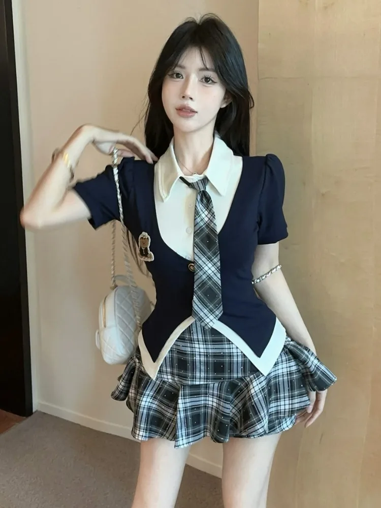 Summer High Waist Plaid Skirt Set Women's Fashion College Style JK Uniform Spicy Girl Color Block Neck Top And Skirt
Summer High Waist Plaid Skirt Set Women's Fashion College Style JK Uniform Spicy Girl Color Block Neck Top And Skirt