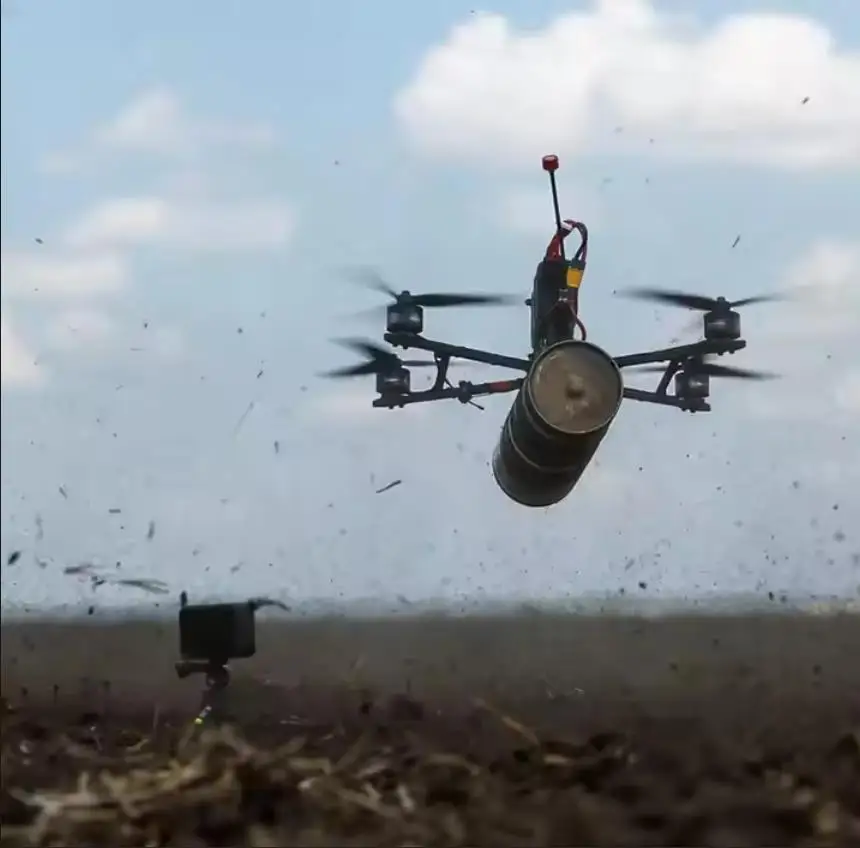 1 шт., 3/5/10 км, оптоволоконный ствол, встроенный модуль небесного конца, дополнительный приемник заземления для FPV дрона, передача на большие расстояния
1 шт., 3/5/10 км, оптоволоконный ствол, встроенный модуль небесного конца, дополнительный приемник заземления для FPV дрона, передача на большие расстояния