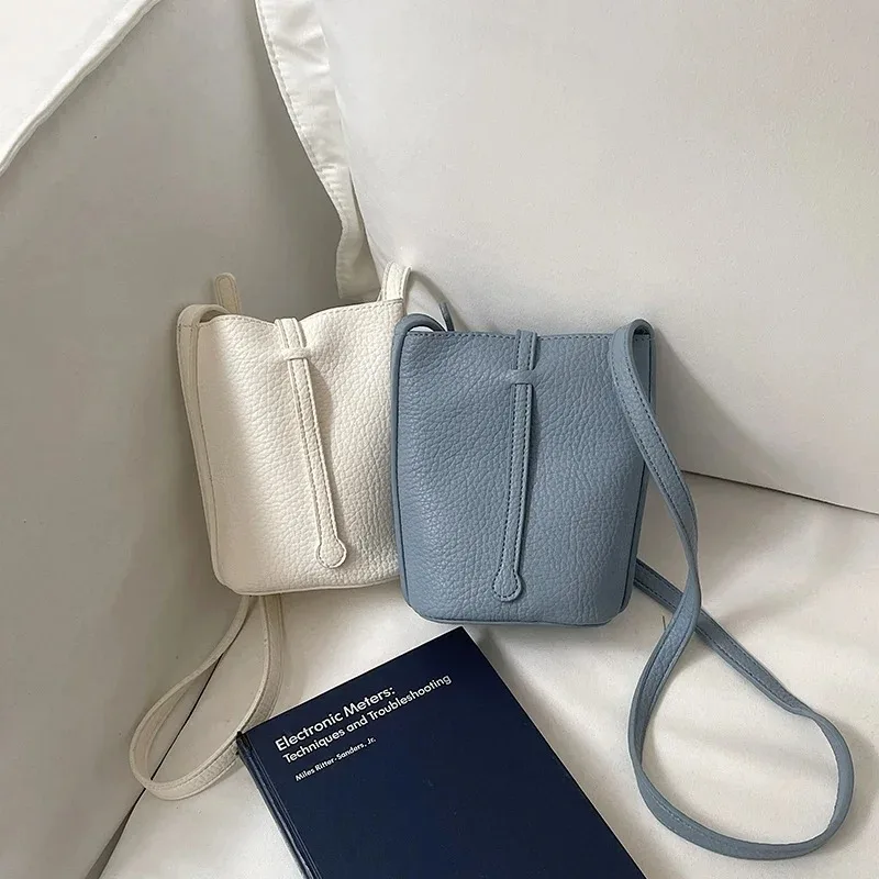 New Women Handbags Female Adjustable Pu Leather Shoulder Bags Luxury Large Capacity Crossbody Bags for Women Flap Phone Purse
New Women Handbags Female Adjustable Pu Leather Shoulder Bags Luxury Large Capacity Crossbody Bags for Women Flap Phone Purse