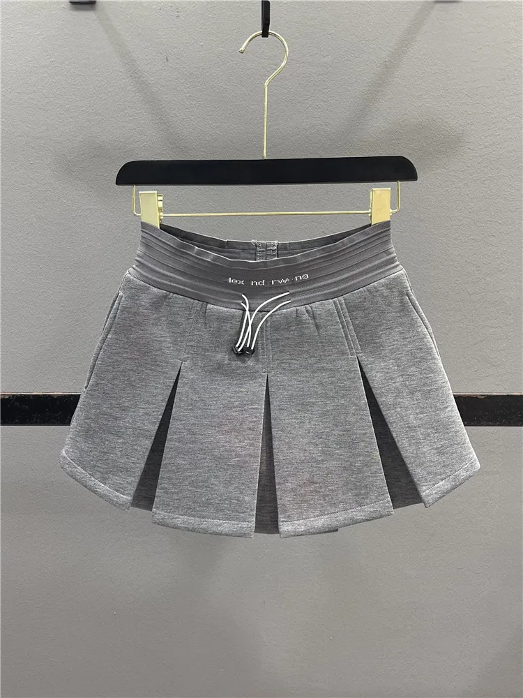 Casual Grey Sporty Half-length Pleated Skirt Women's Summer Anti-aging Slimming Casual Spicy Girl A-line Short Skirt Pants
Casual Grey Sporty Half-length Pleated Skirt Women's Summer Anti-aging Slimming Casual Spicy Girl A-line Short Skirt Pants