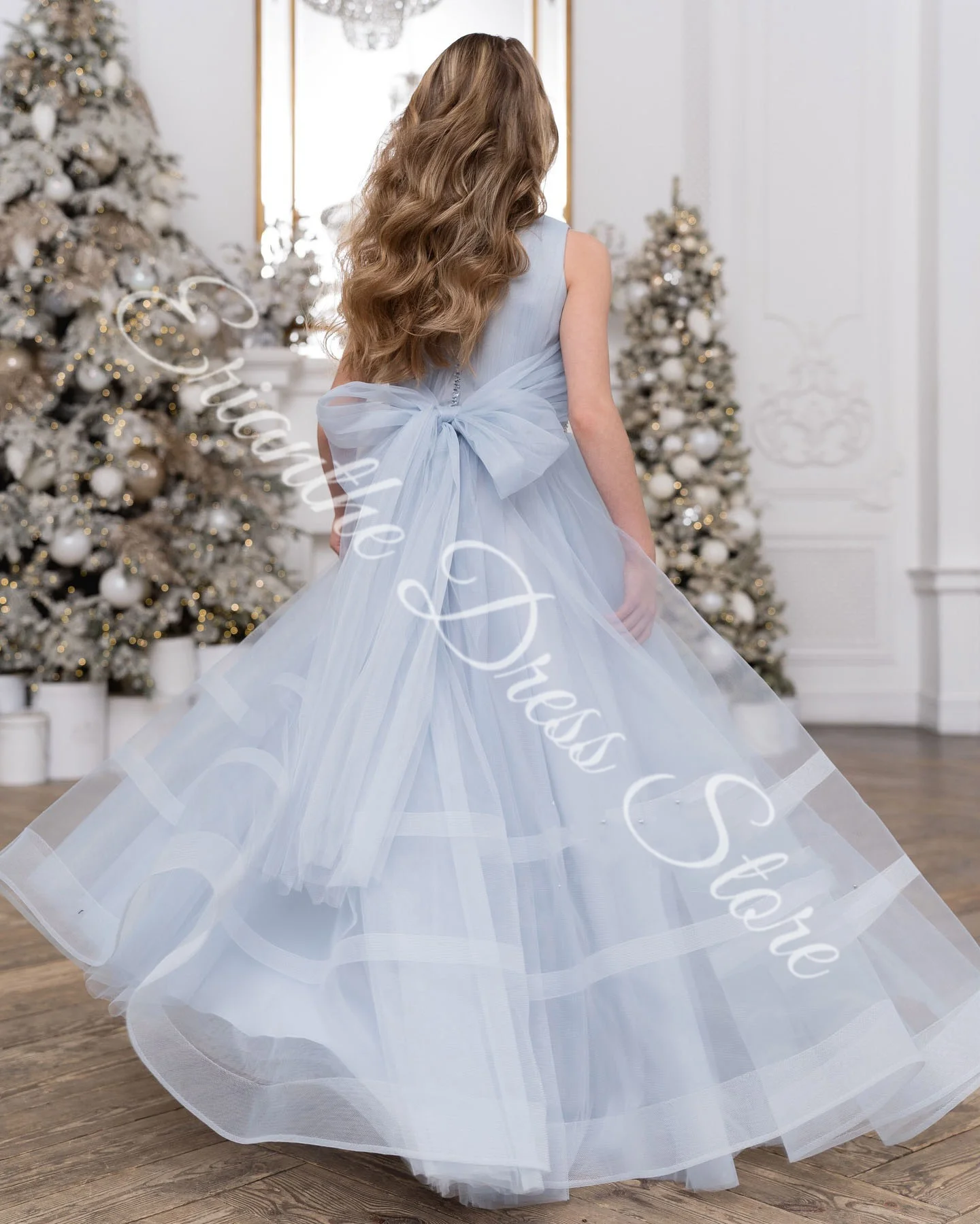 Customized Flower Girl Dress For Wedding Light Blue Tulle Puffy Beading Bow Kids Birthday party First Communion Ball Gowns
Customized Flower Girl Dress For Wedding Light Blue Tulle Puffy Beading Bow Kids Birthday party First Communion Ball Gowns